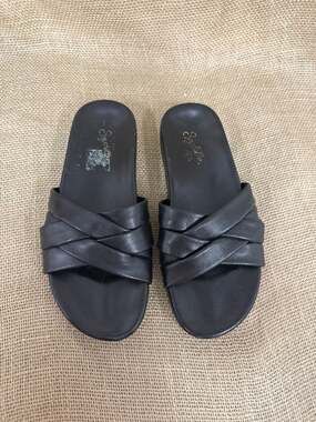 Seychelles Low Key Glow Up Black Leather Slide Sandals